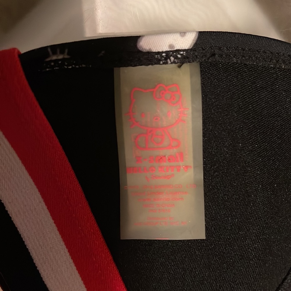 Hello Kitty Sanrio bikini top - Picture 3 of 3